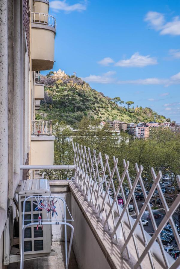 Giuliana St.Peter Apartment Рим Екстериор снимка